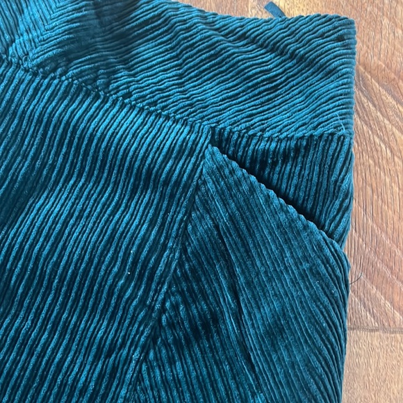Maeve Slim Corduroy Velvet Mini Skirt 14P - Picture 3 of 11